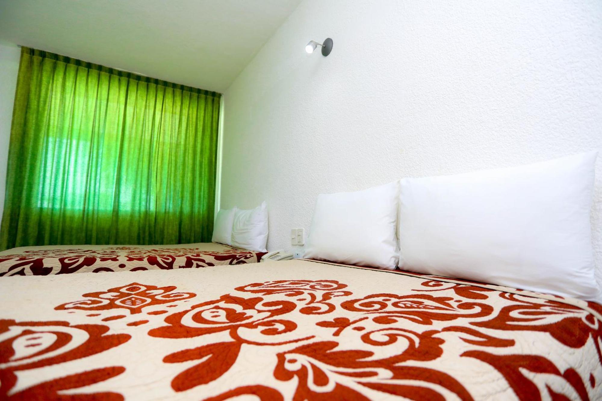 Hotel Maria de Lourdes Cancún Extérieur photo