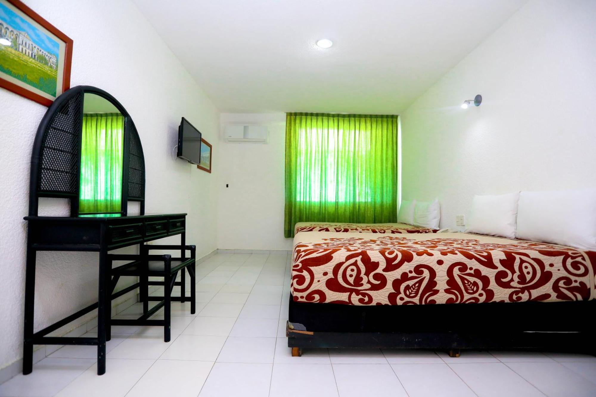 Hotel Maria de Lourdes Cancún Extérieur photo